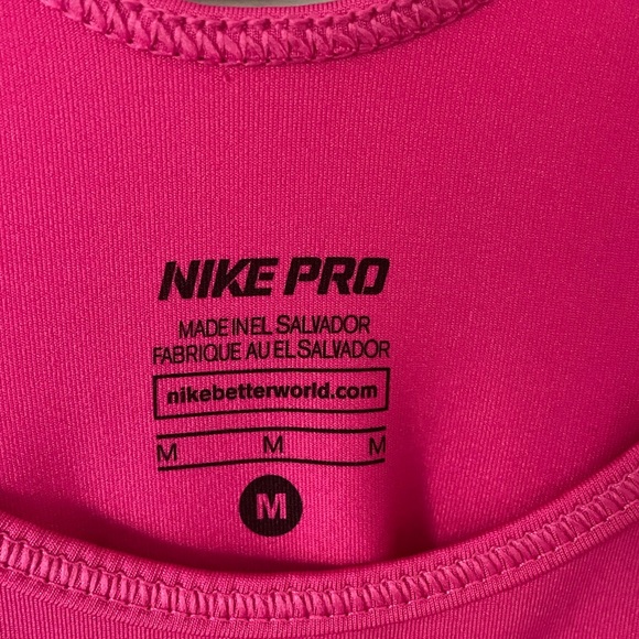 Nike Pro Workout Tank Size Medium - Picture 2 of 2